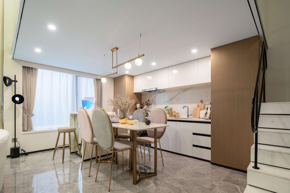 現(xiàn)代輕奢風格室內(nèi)家裝案例效果圖-餐廳 現(xiàn)代輕奢風格室內(nèi)家裝案例效果圖-餐廳