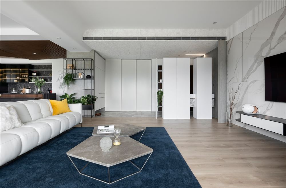 佛山市美的&middot;東樾灣現(xiàn)代簡約風格四居室裝修案例