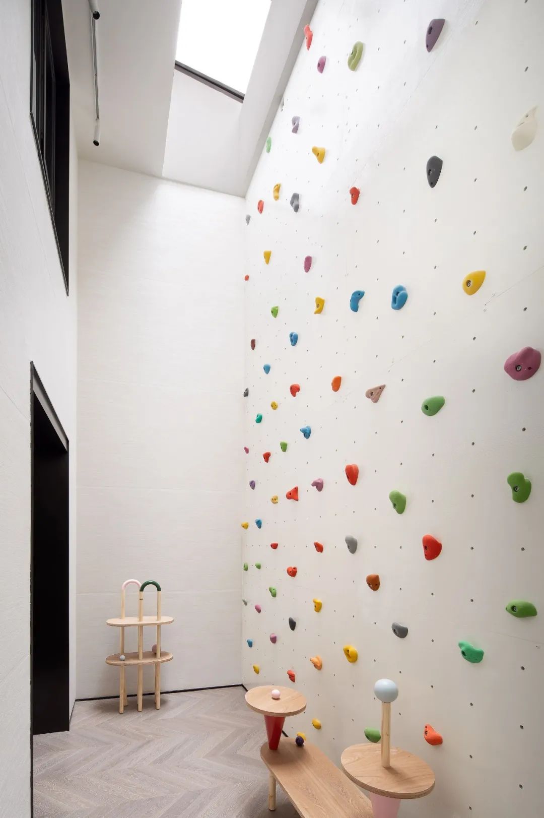 現(xiàn)代簡約風(fēng)格別墅室內(nèi)設(shè)計家裝案例-攀爬區(qū) 現(xiàn)代簡約風(fēng)格別墅室內(nèi)設(shè)計家裝案例-攀爬區(qū)