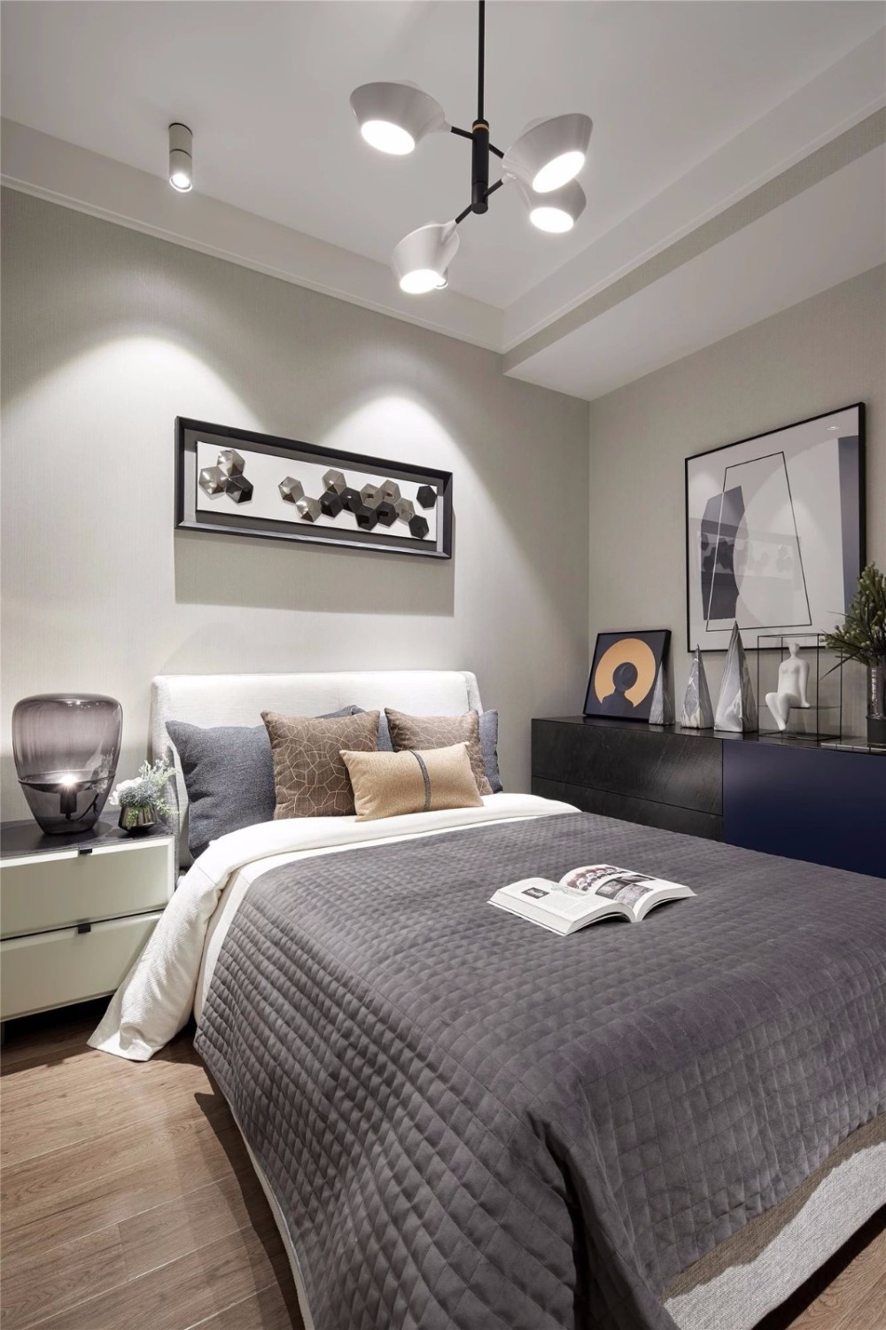 北歐輕奢風(fēng)格室內(nèi)設(shè)計(jì)家裝案例-次臥 北歐輕奢風(fēng)格室內(nèi)設(shè)計(jì)家裝案例-次臥