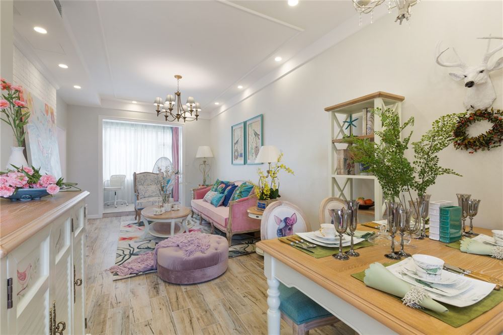 佛山市碧桂園&middot;嶺南盛世現(xiàn)代簡約風格二居室裝修案例