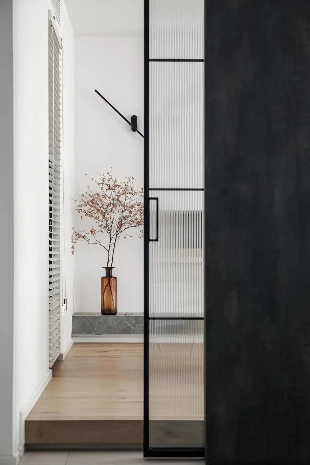 現(xiàn)代簡(jiǎn)約風(fēng)格家裝設(shè)計(jì)室內(nèi)裝修效果圖-玄關(guān) 現(xiàn)代簡(jiǎn)約風(fēng)格家裝設(shè)計(jì)室內(nèi)裝修效果圖-玄關(guān)