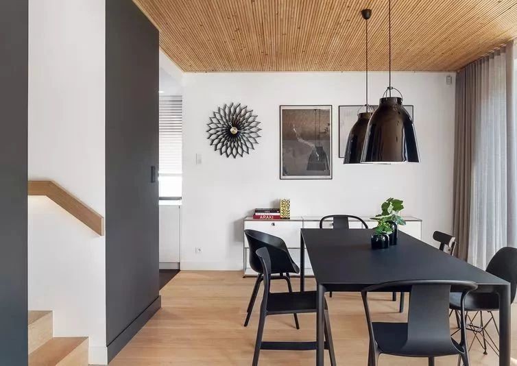 極簡原木風(fēng)格室內(nèi)設(shè)計家裝案例-餐廳 極簡原木風(fēng)格室內(nèi)設(shè)計家裝案例-餐廳