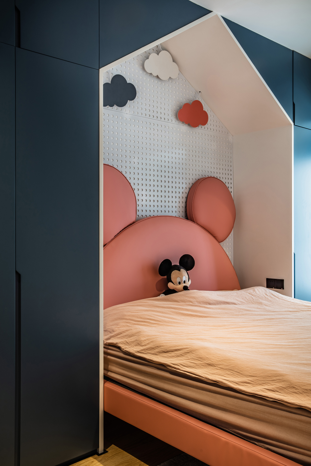 現(xiàn)代簡約風格室內(nèi)設計家裝案例-兒童房 現(xiàn)代簡約風格室內(nèi)設計家裝案例-兒童房