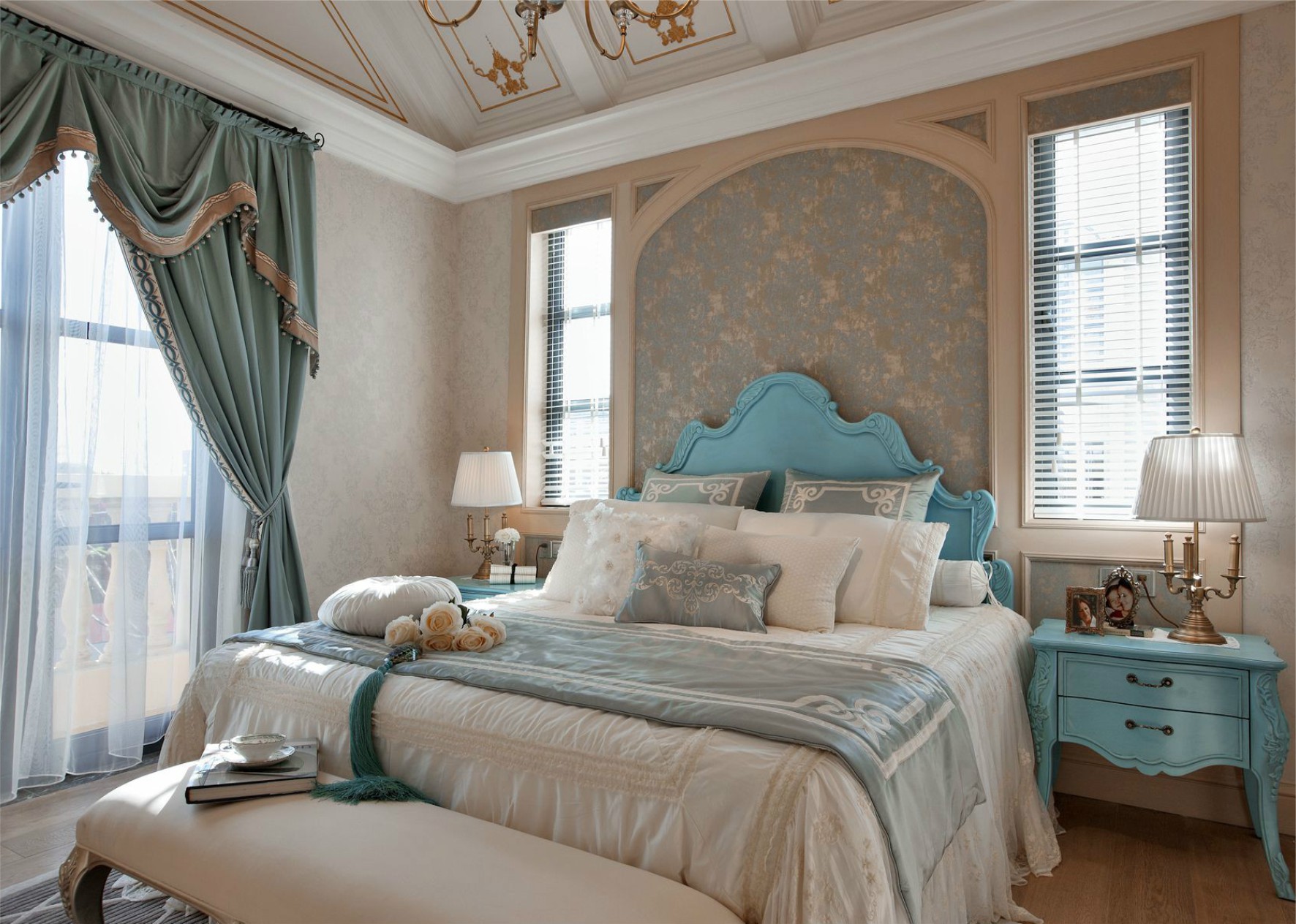 佛山市萬科金域水岸歐式風(fēng)格別墅裝修案例