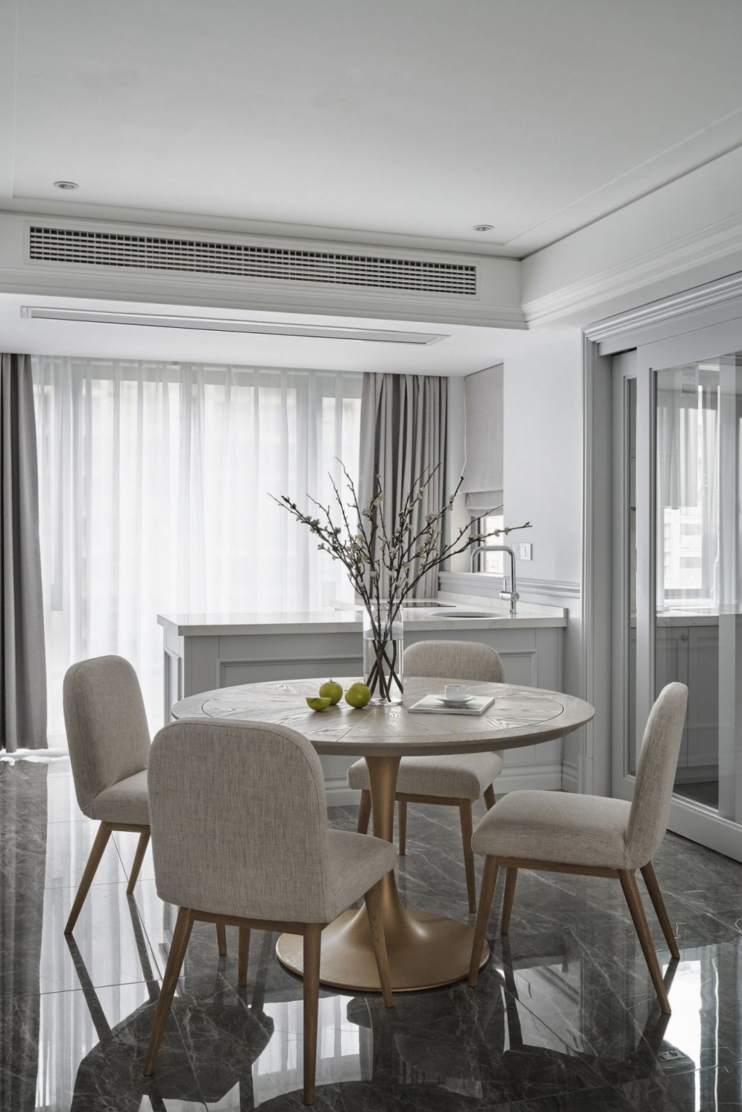 佛山裝修公司現(xiàn)代簡(jiǎn)約風(fēng)格室內(nèi)裝修效果圖-餐廳 佛山裝修公司現(xiàn)代簡(jiǎn)約風(fēng)格室內(nèi)裝修效果圖-餐廳