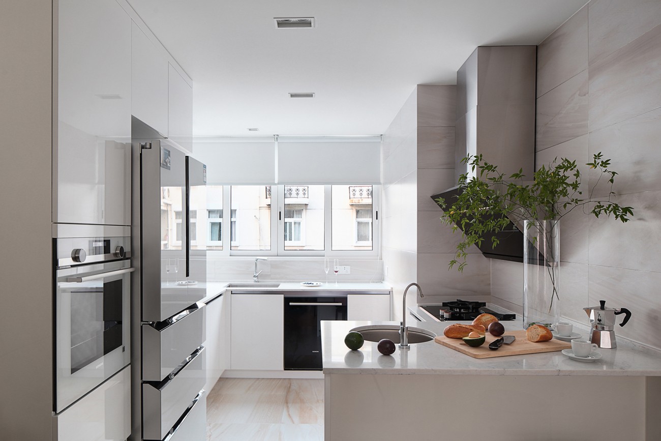 現(xiàn)代簡約風(fēng)格家裝設(shè)計室內(nèi)裝修效果圖-廚房 現(xiàn)代簡約風(fēng)格家裝設(shè)計室內(nèi)裝修效果圖-廚房