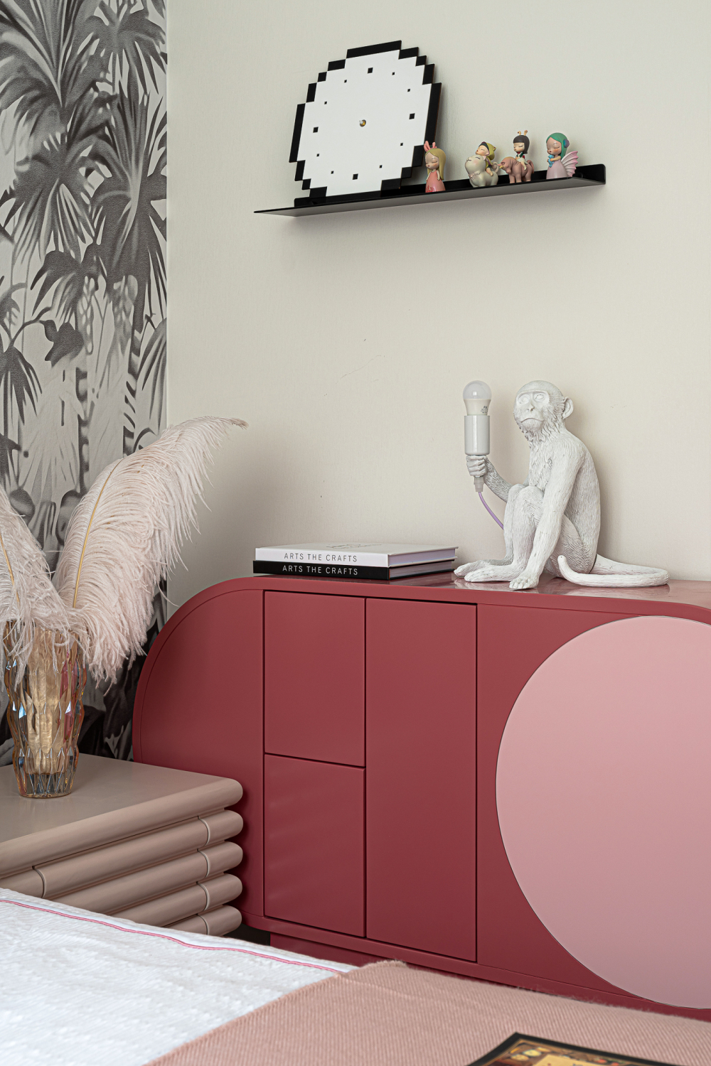 現(xiàn)代輕奢風(fēng)格室內(nèi)設(shè)計家裝案例-邊柜 現(xiàn)代輕奢風(fēng)格室內(nèi)設(shè)計家裝案例-邊柜