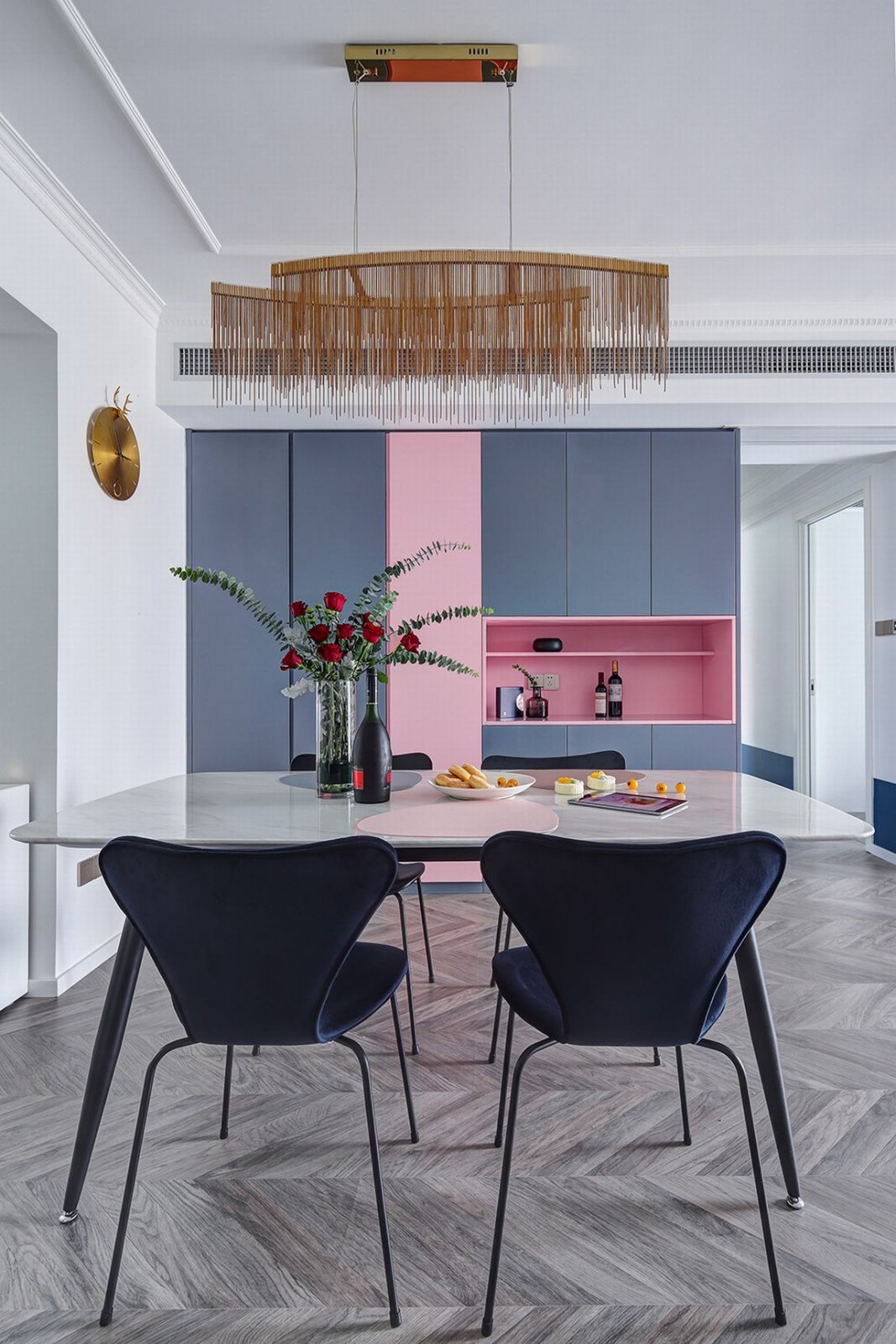 法式風格家裝設(shè)計室內(nèi)裝修效果圖-餐廳