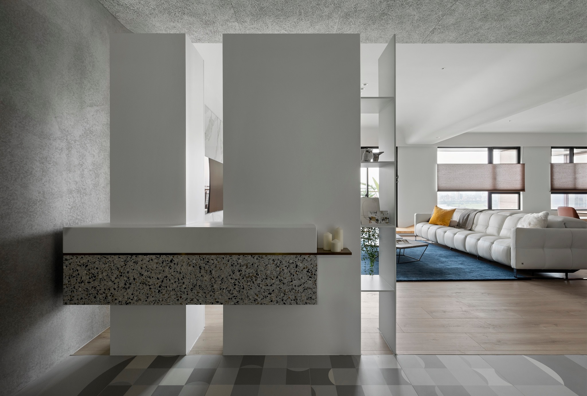 現(xiàn)代簡約風格室內(nèi)家裝案例效果圖-玄關 現(xiàn)代簡約風格室內(nèi)家裝案例效果圖-玄關