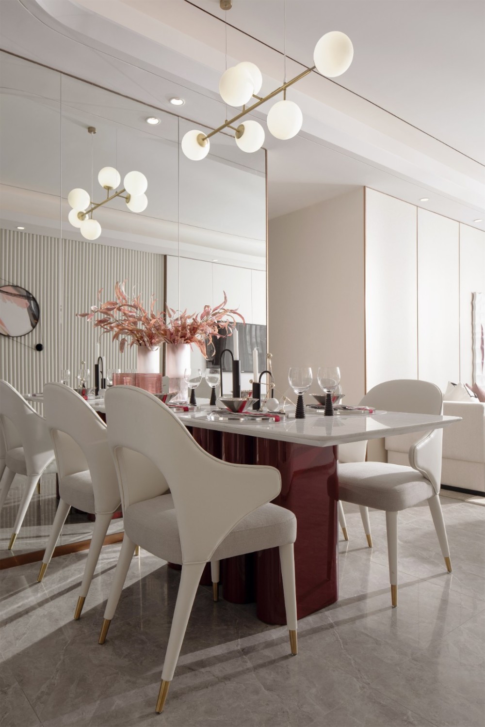 現(xiàn)代輕奢風格室內設計家裝案例-餐廳