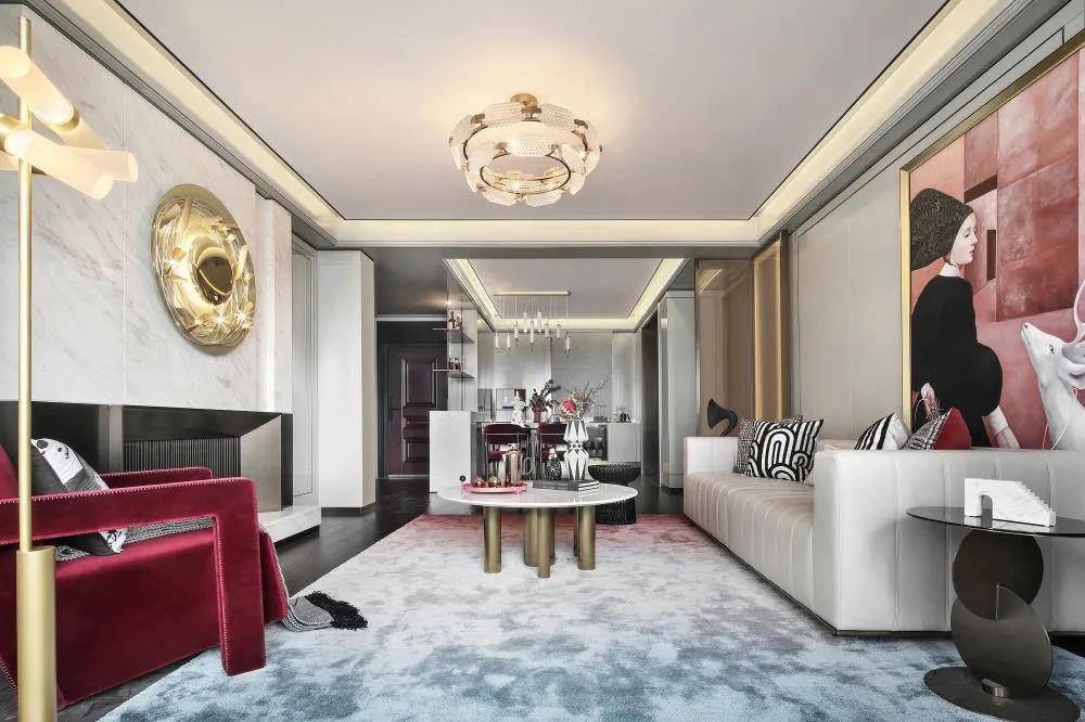 佛山市建發(fā)·融創(chuàng)·雅居樂丨和璽歐式風(fēng)格四居室裝修案例