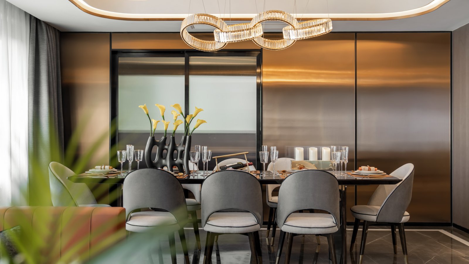 輕奢風格室內(nèi)設(shè)計家裝案例-餐廳