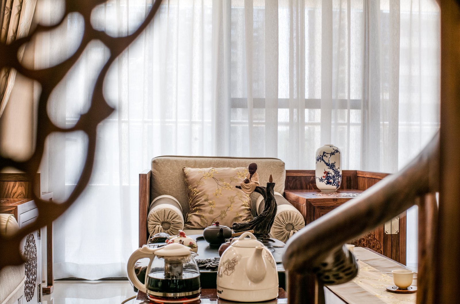 新中式風(fēng)格家裝設(shè)計(jì)室內(nèi)裝修效果圖-客廳茶幾 新中式風(fēng)格家裝設(shè)計(jì)室內(nèi)裝修效果圖-客廳茶幾