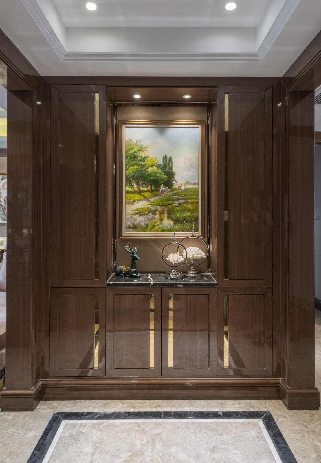 裝修公司奢華美式風(fēng)格室內(nèi)裝修效果圖-玄關(guān) 裝修公司奢華美式風(fēng)格室內(nèi)裝修效果圖-玄關(guān)