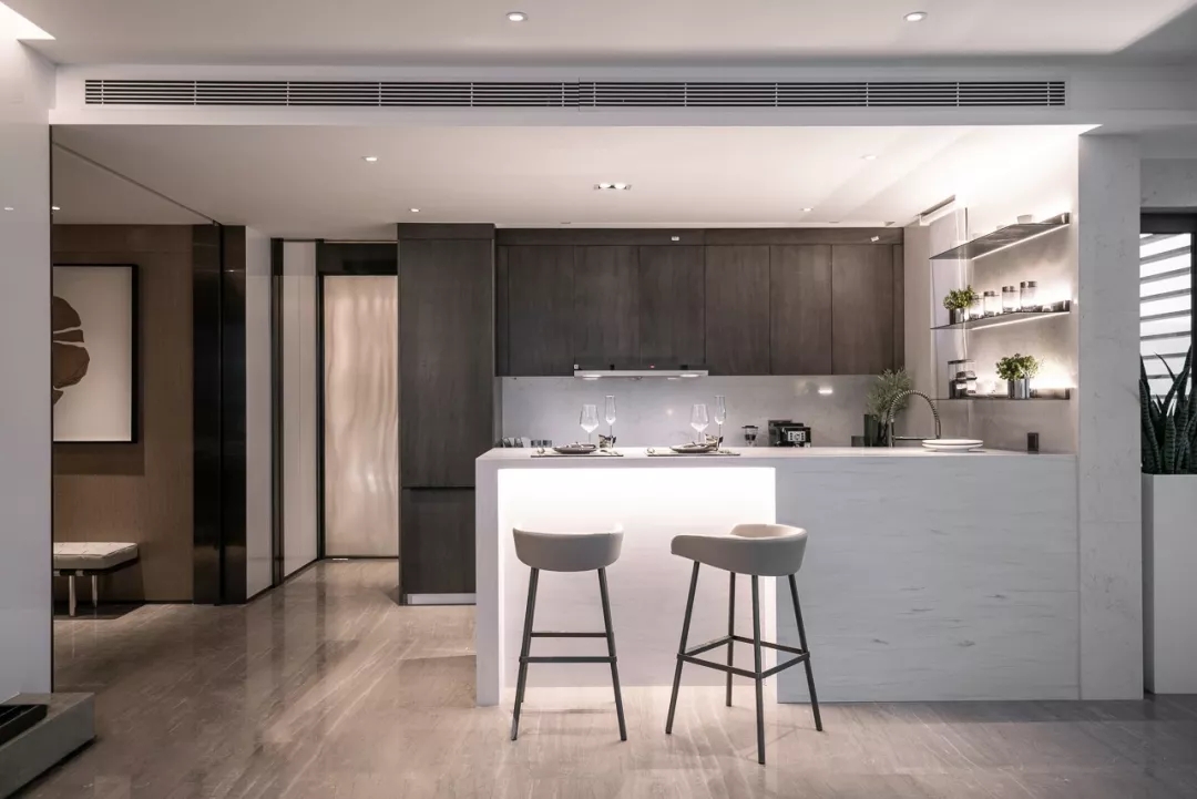 現(xiàn)代輕奢風(fēng)格家裝設(shè)計室內(nèi)裝修效果圖-餐廳 現(xiàn)代輕奢風(fēng)格家裝設(shè)計室內(nèi)裝修效果圖-餐廳