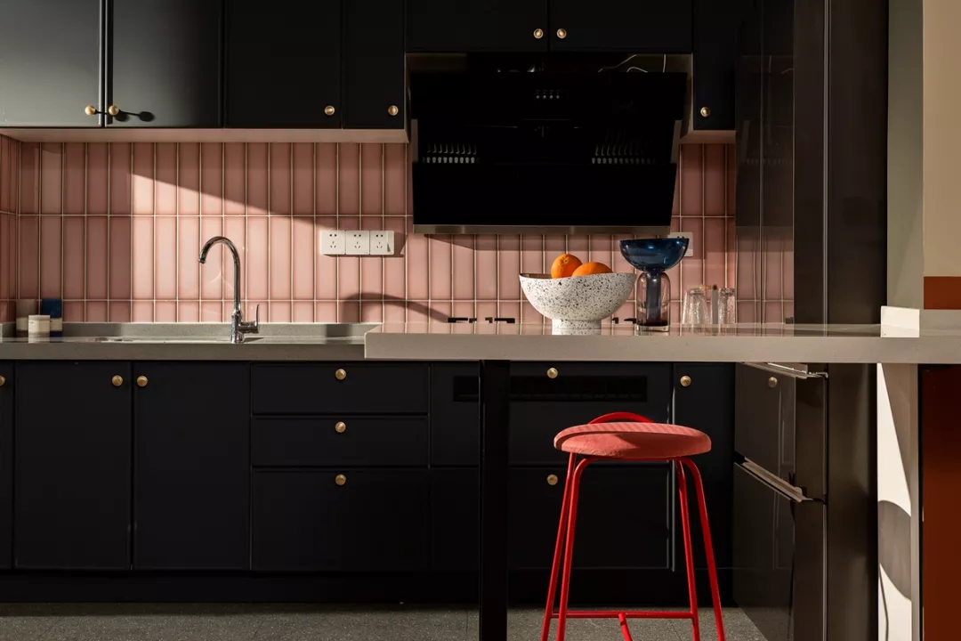 現(xiàn)代混搭風(fēng)格家裝設(shè)計室內(nèi)裝修效果圖-廚房 現(xiàn)代混搭風(fēng)格家裝設(shè)計室內(nèi)裝修效果圖-廚房