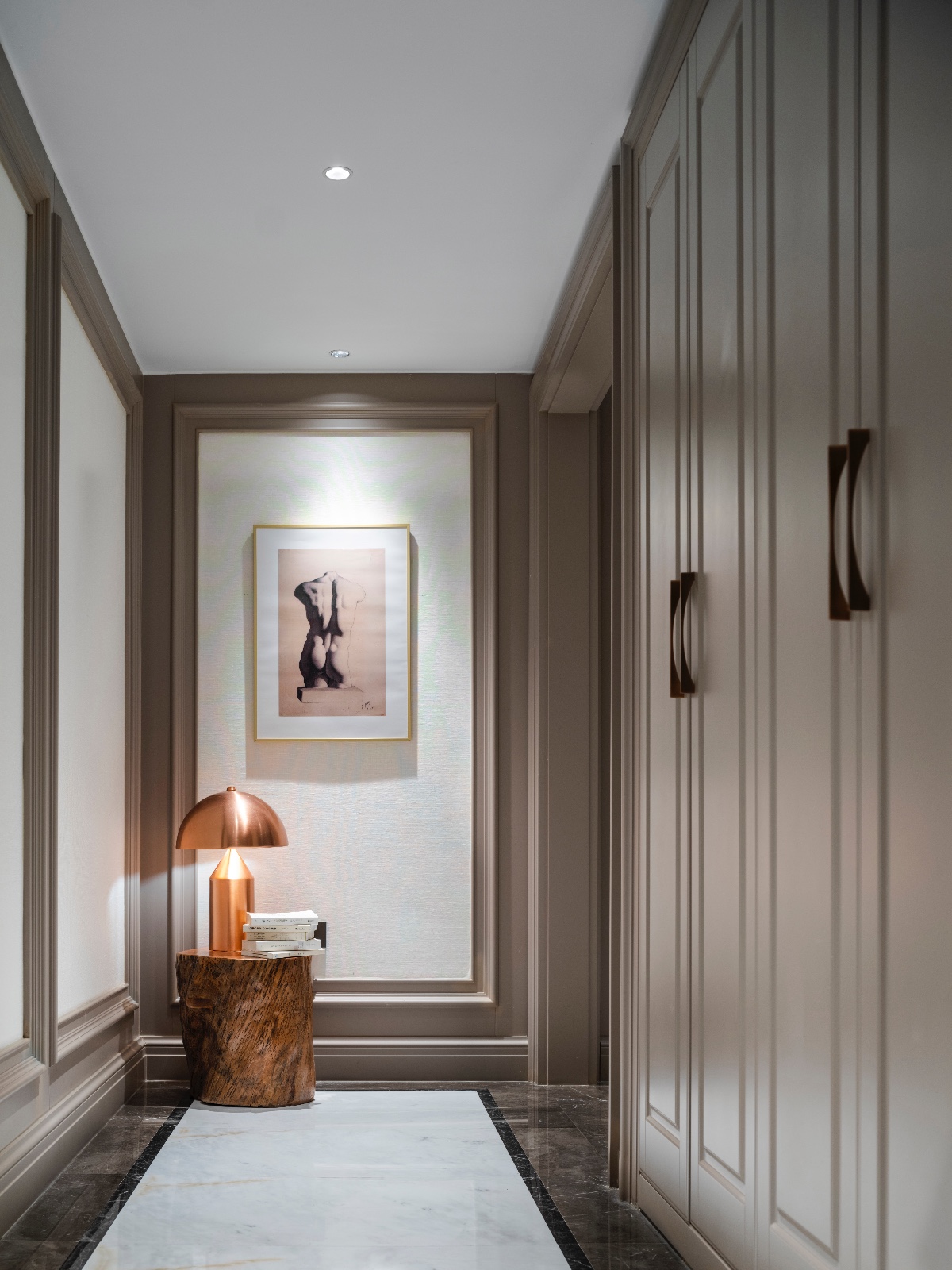 現(xiàn)代美式風(fēng)格家裝設(shè)計室內(nèi)裝修效果圖-玄關(guān) 現(xiàn)代美式風(fēng)格家裝設(shè)計室內(nèi)裝修效果圖-玄關(guān)