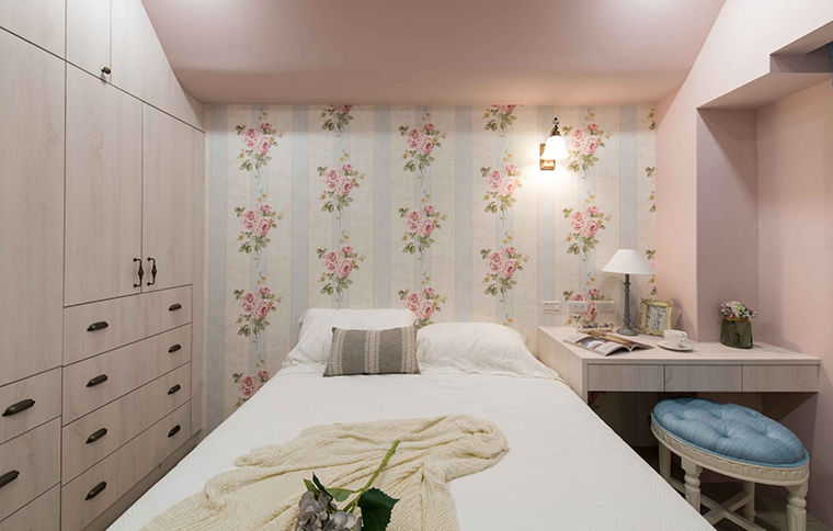 法式鄉(xiāng)村風格家裝設計室內(nèi)裝修效果圖-臥室 法式鄉(xiāng)村風格家裝設計室內(nèi)裝修效果圖-臥室