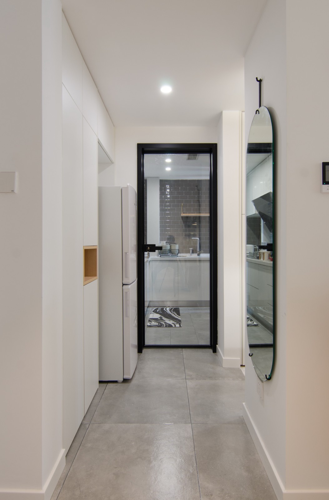 現(xiàn)代簡(jiǎn)約風(fēng)格家裝設(shè)計(jì)室內(nèi)裝修效果圖-玄關(guān) 現(xiàn)代簡(jiǎn)約風(fēng)格家裝設(shè)計(jì)室內(nèi)裝修效果圖-玄關(guān)