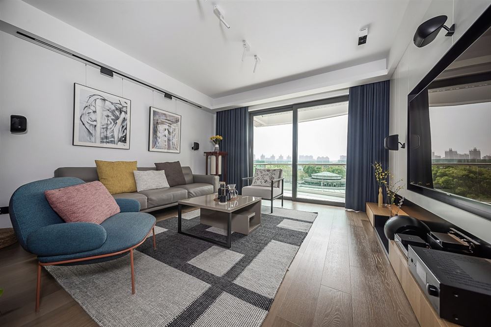 江門市寶麗花園現(xiàn)代簡約風格三居室裝修案例