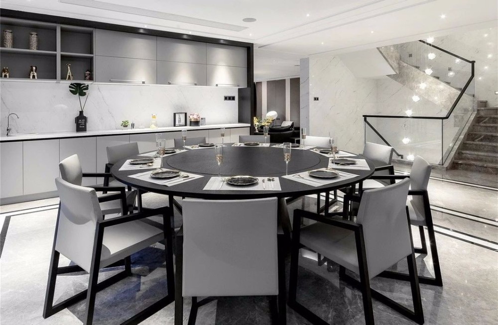 現(xiàn)代簡約高級灰風(fēng)格室內(nèi)設(shè)計家裝案例-餐廳 現(xiàn)代簡約高級灰風(fēng)格室內(nèi)設(shè)計家裝案例-餐廳