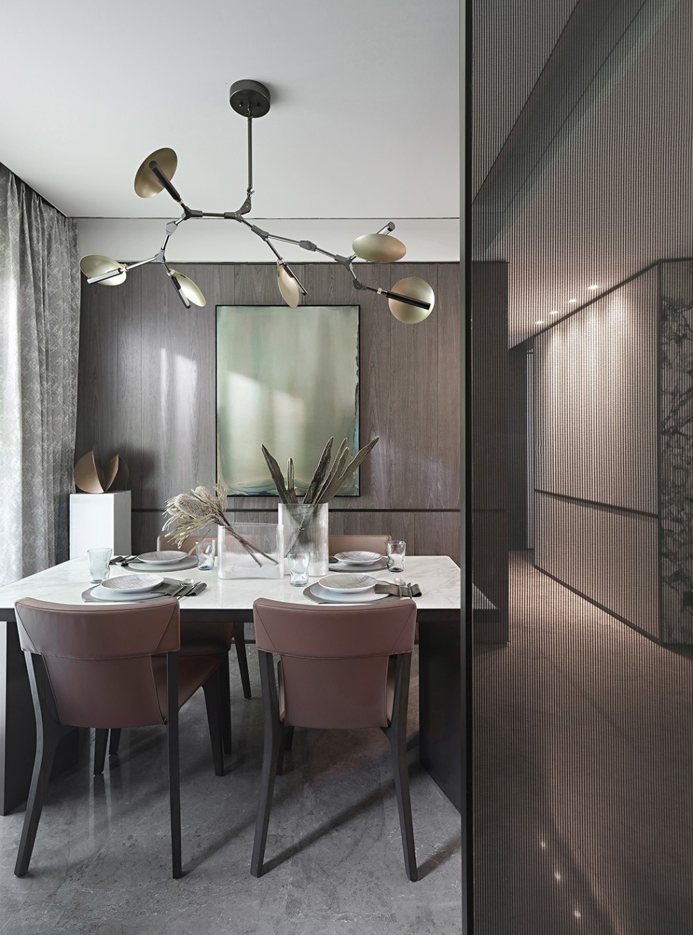 輕奢高級灰風格室內(nèi)家裝案例效果圖-餐廳 輕奢高級灰風格室內(nèi)家裝案例效果圖-餐廳