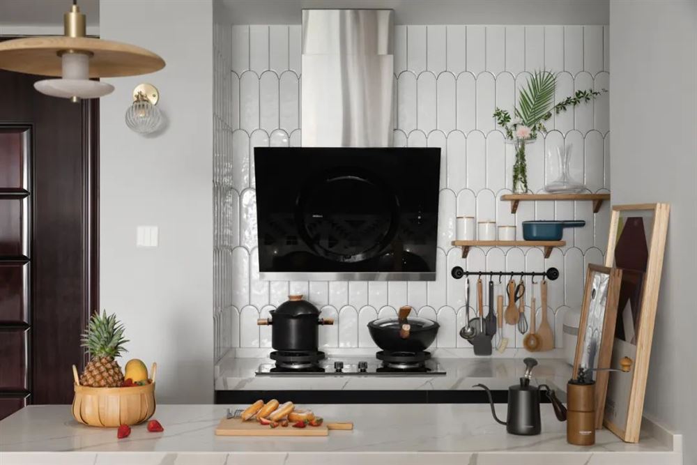 韶關(guān)市濱江名都現(xiàn)代簡約風格二居室裝修案例