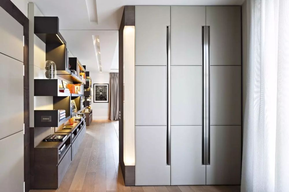 現(xiàn)代輕奢風格室內(nèi)設(shè)計家裝案例-臥室 現(xiàn)代輕奢風格室內(nèi)設(shè)計家裝案例-臥室