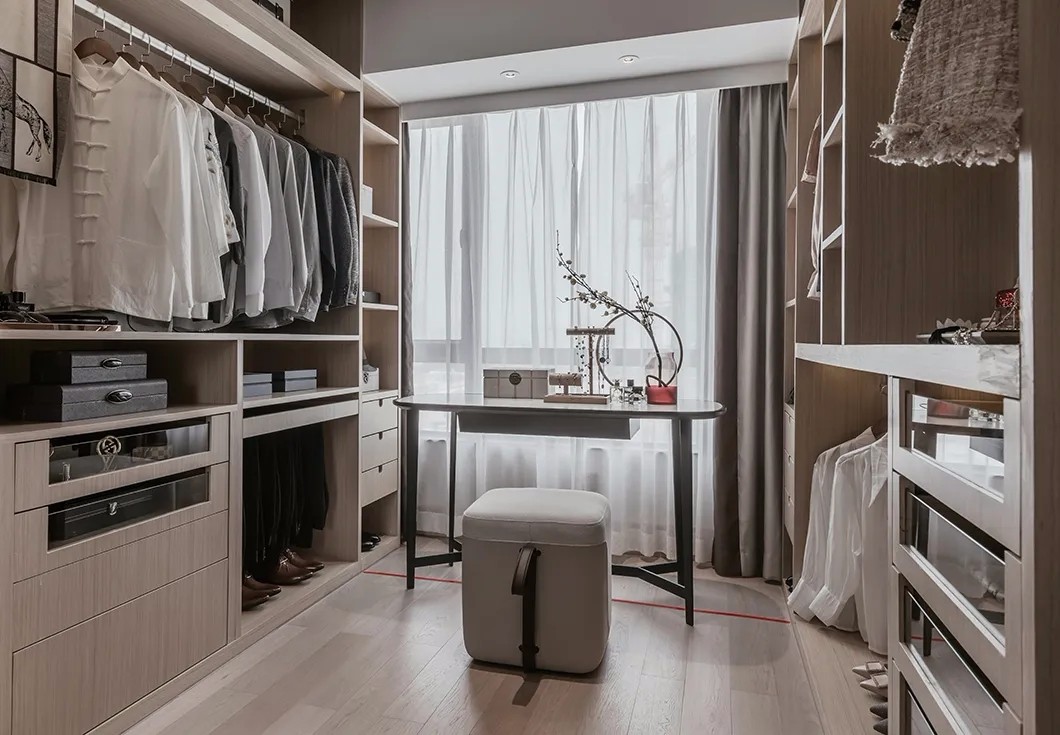 新中式風(fēng)格家裝設(shè)計(jì)室內(nèi)裝修效果圖-衣帽間 新中式風(fēng)格家裝設(shè)計(jì)室內(nèi)裝修效果圖-衣帽間