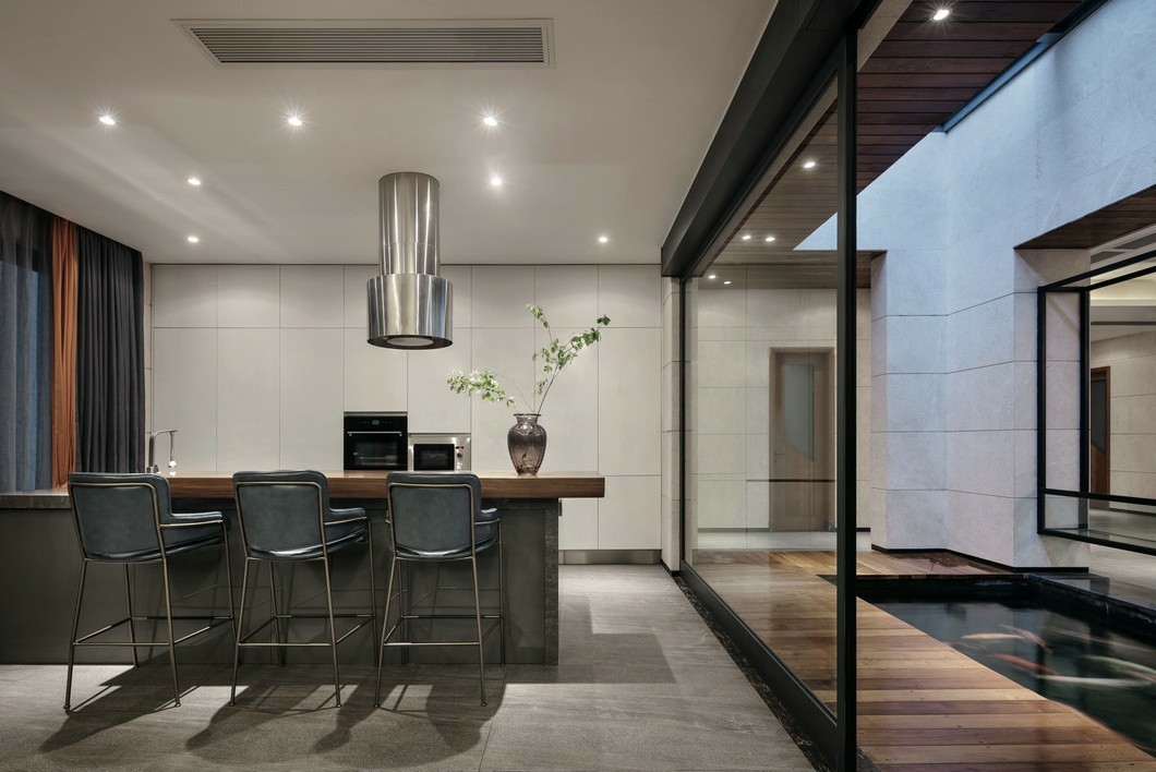 裝修公司新中式風(fēng)格別墅裝修效果圖-開(kāi)放式廚房 裝修公司新中式風(fēng)格別墅裝修效果圖-開(kāi)放式廚房