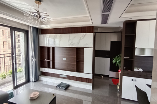 茂名市濱海花園現(xiàn)代簡約風格三居室裝修案例