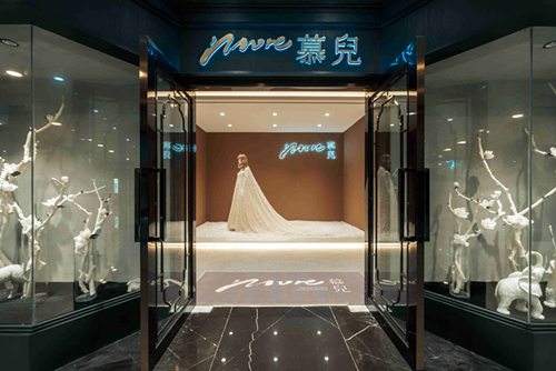 ?？谑邪埓髲B現(xiàn)代風(fēng)格辦公空間裝修案例