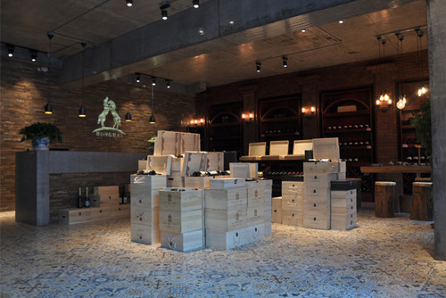 ?？谑谐尚披愒番F(xiàn)代簡約風格復(fù)式裝修案例